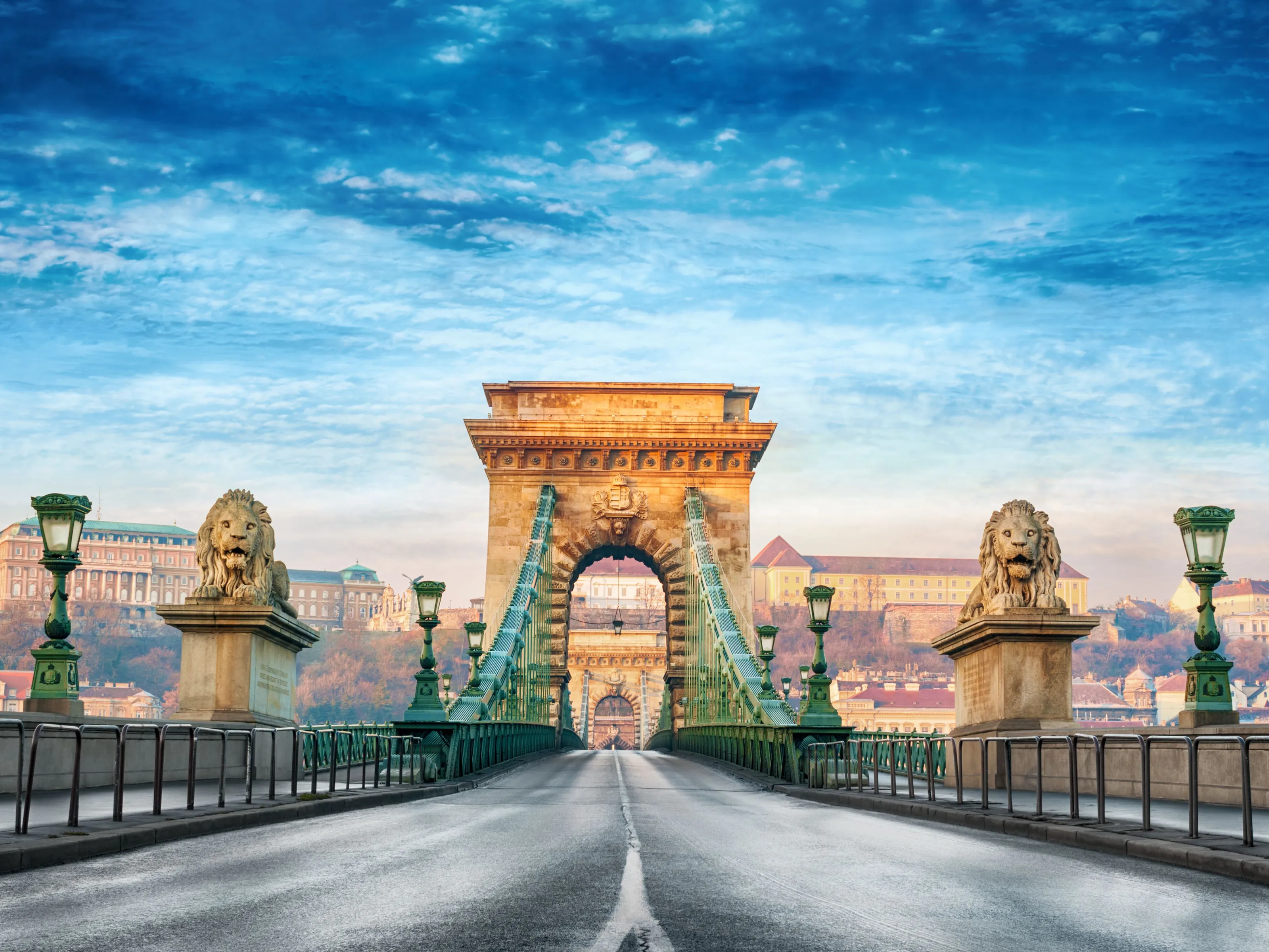 Budapest - Carte postale ancienne et vue d'Hier et Aujourd'hui