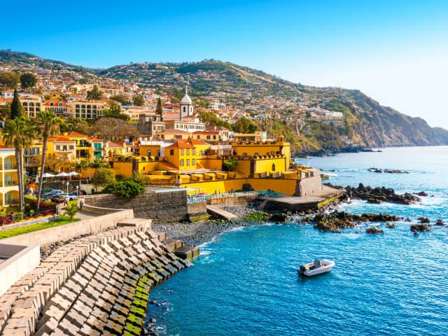 푼샬, 포르투갈